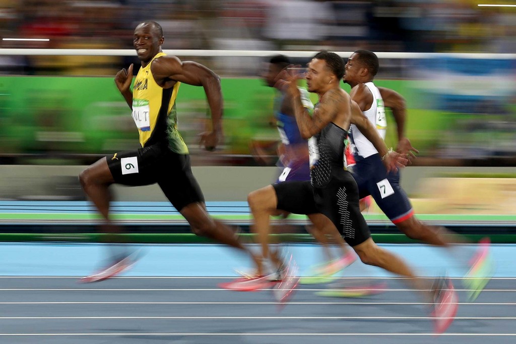Usain-Bolt-smiling-100-meter-dash-rio-olympics
